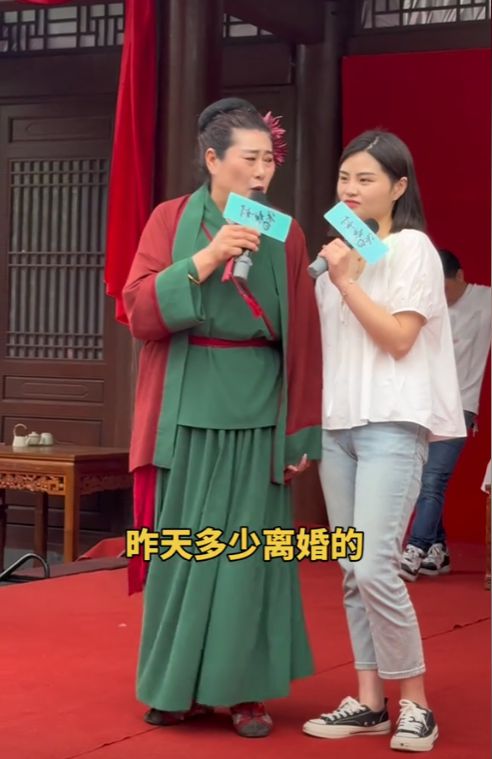 九游会J9：开封王婆在江西被四大财女整破防最后一位要求令王婆难堪(图45)