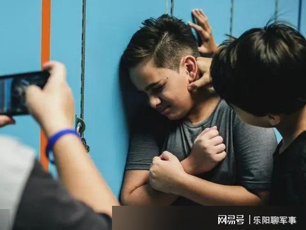 广西再现严重校园霸凌事件霸凌者叫嚣：小学的年龄初中的气质(图11)