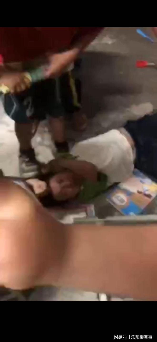 广西再现严重校园霸凌事件霸凌者叫嚣：小学的年龄初中的气质(图4)