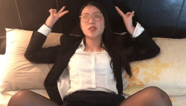 轻松一刻：女下属穿这样对你表白你扛得住吗？(图8)