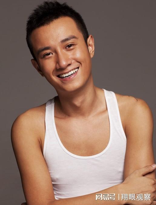 九游会J9：马伊琍大女儿父亲节晒合照：父女歪头卖萌超有爱文章老到认不出(图11)