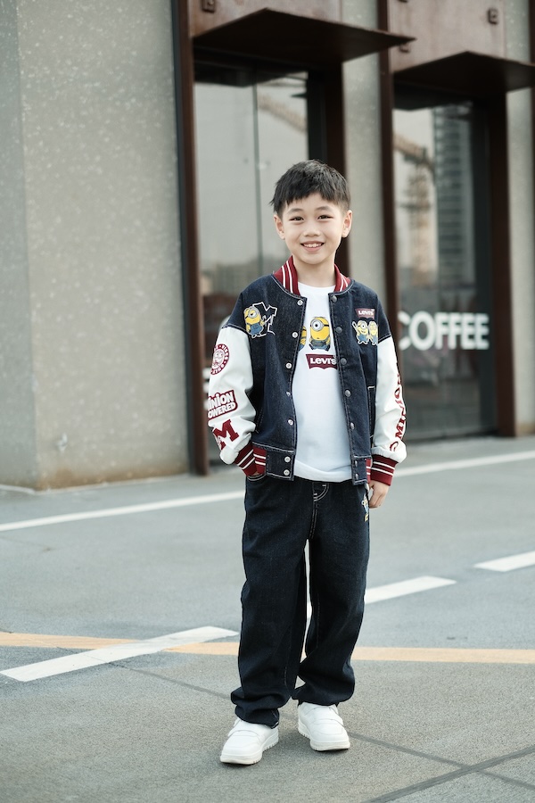 LEVISKIDS小黄人联名掀起童装牛仔穿搭风暴(图5)