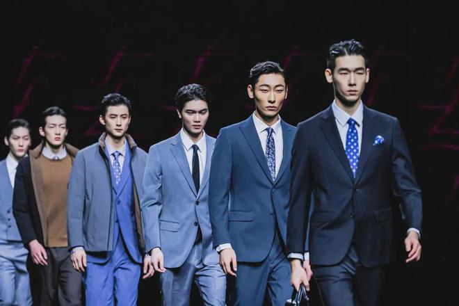 J9九游会：潮流前线广东时装周-秋季在番禺开show！(图1)