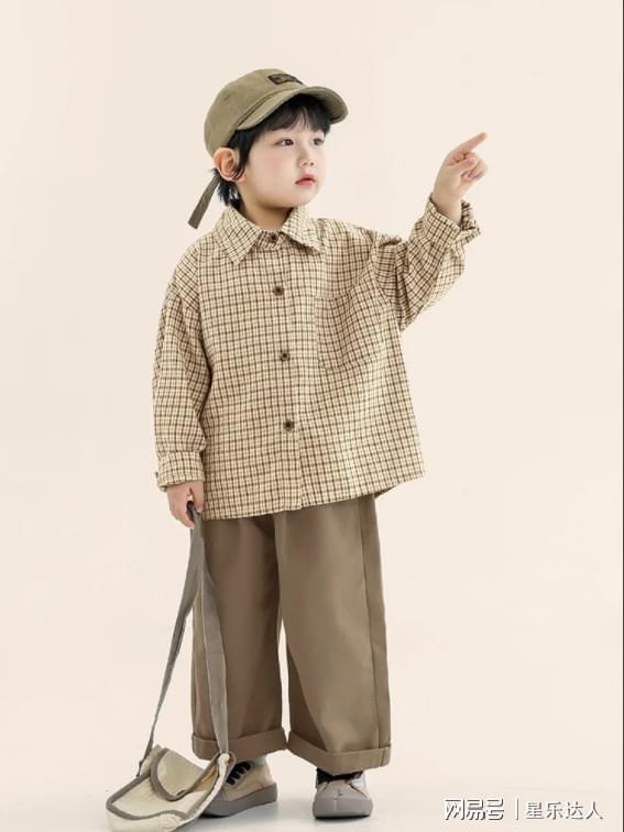 九游会J9：全新童装来了！成都卿攸涞服饰有限公司集合店让孩子时尚起来！(图1)