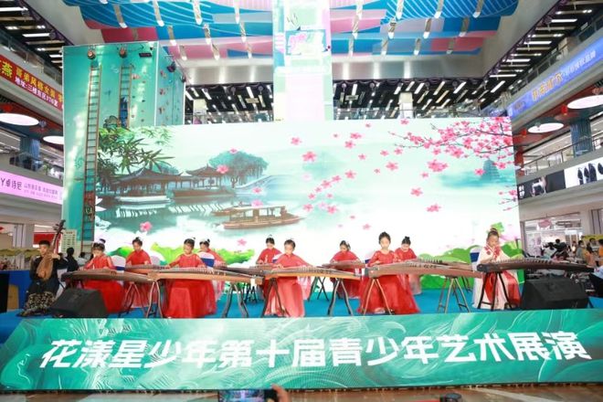 J9九游会：抓住假期小尾巴！泺口服装城打折抽奖最后一天！(图3)