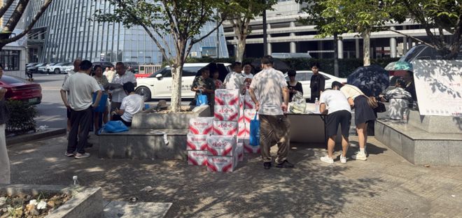 直击义乌“抢铺大战”！“世界超市”磁力四射(图3)