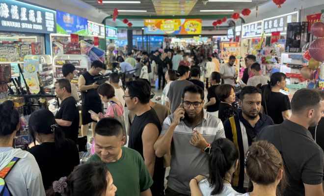直击义乌“抢铺大战”！“世界超市”磁力四射(图4)